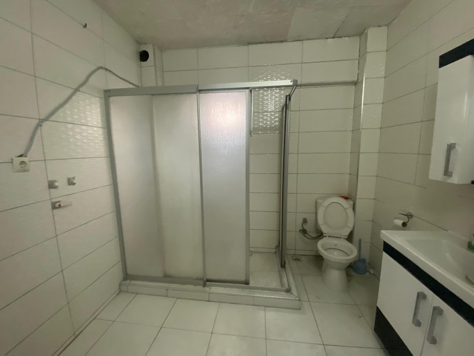 SAKARYA MAHALLESİNDE SEFERGE APARTMANINDA SATILIK DAİRE